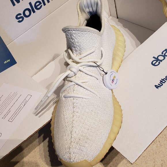 Adidas Yeezy 350 V2 Triple White Sneakers 11.5 Authentic in the Box W/Tags - VGC - Picture 3 of 9